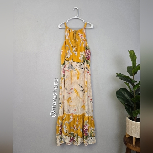 One September Paradiso Halter Dress - Picture 6 of 6